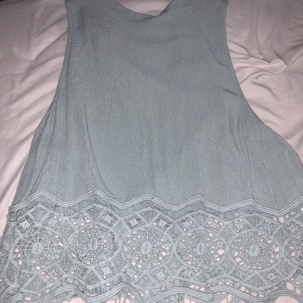 Kendall and Kylie crop top